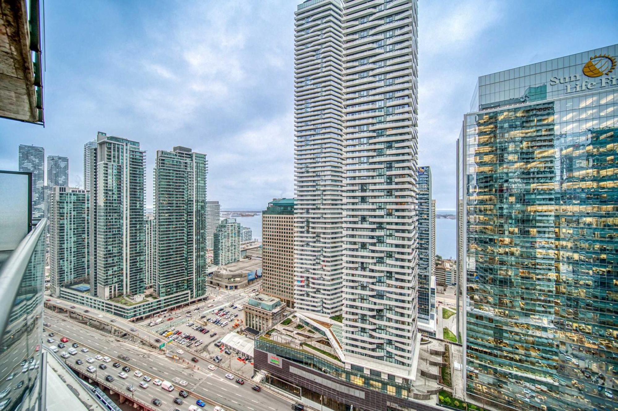 Gsuite Express Downtown Toronto Exterior photo